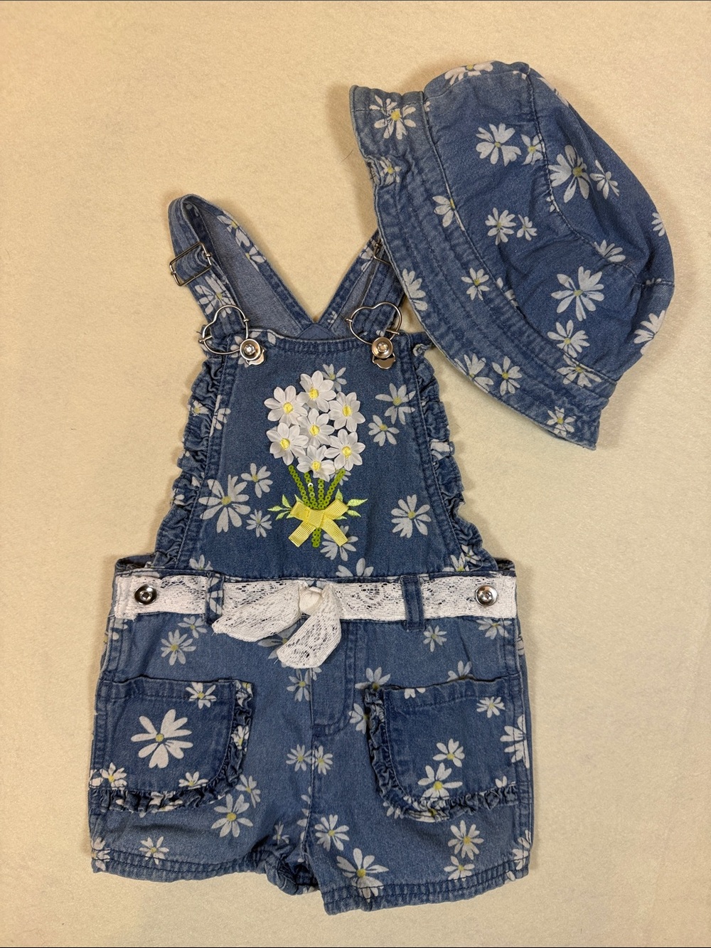 Girls Denim Daisy Short Overalls Matching Hat  ADORABLE & LIKE N E W Sz 4T YY